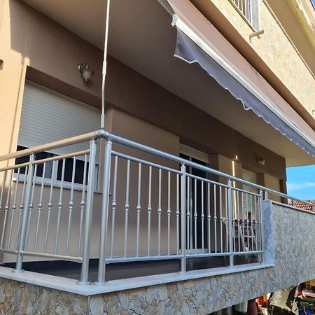 Dimitris Apartments 네아 플라기아 외부 사진